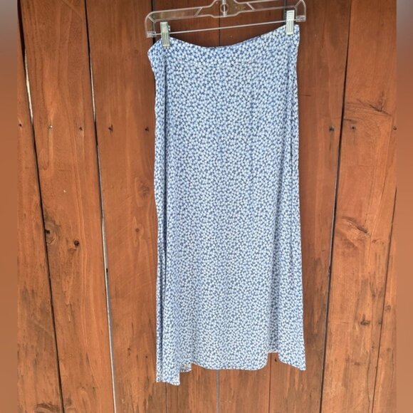 (3 for $60) H&M Floral Midi Skirt - Picture 2 of 3